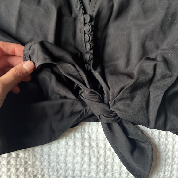 Zara black cropped front tie top - Picture 4 of 4
